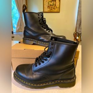 1460 Smooth Leather Dr Martens